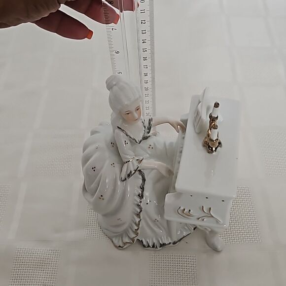 Ceramic Lady Playing Piano Musical Figurine White - Picture 10 of 16
